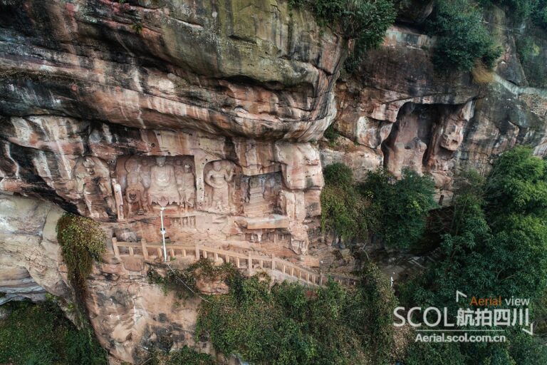 Experience Chengdu Qionglai Shiku: Where Nature Meets Flavor in Sichuan