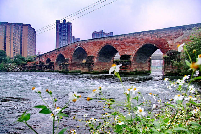 A scenic view of Chengdu Shierqiao Yizhi