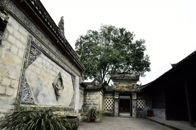 A scenic view of Chengdu Shouan Chenjia Dayuan