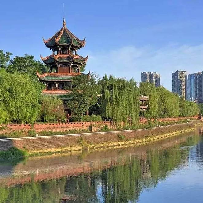 A scenic view of Chengdu Wangjianglou Gujianzhuqun