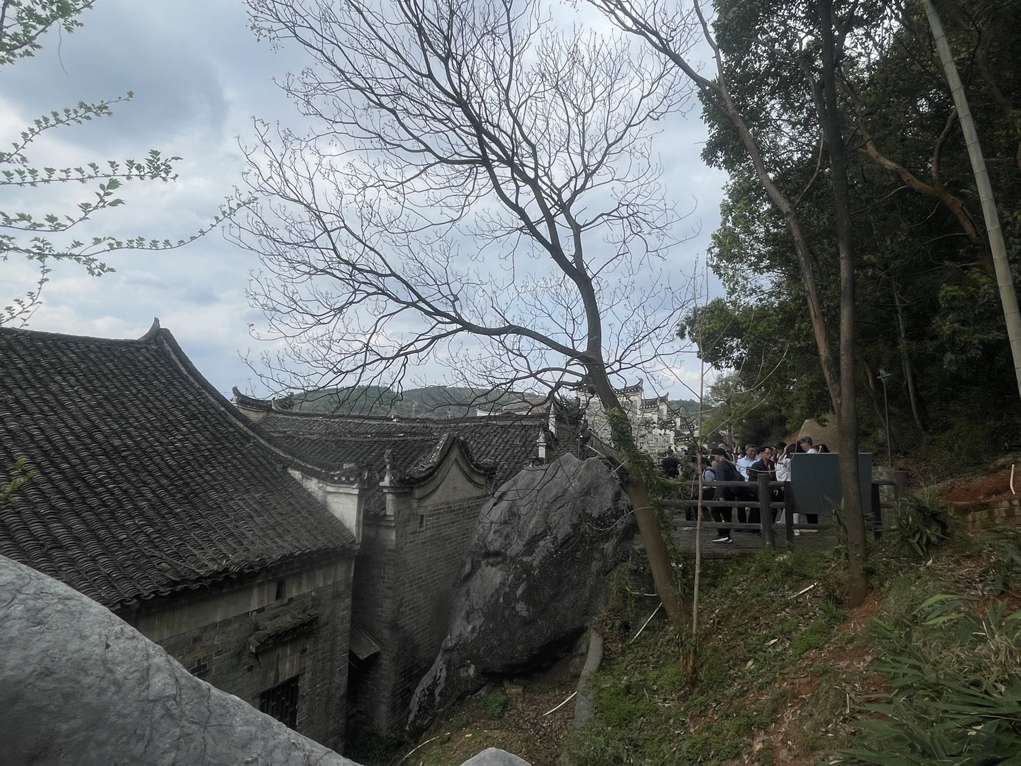 A scenic view of Chenzhou Banliangcun Gujianzhuqun