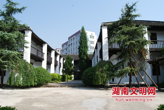 A scenic view of Chenzhou Xiangnan Nianguan Baodong Zhihuibu Jiuzhi