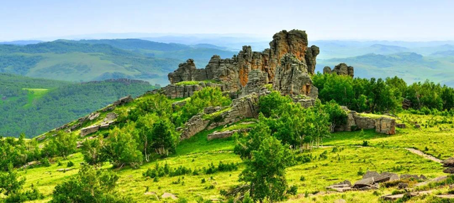 A scenic view of Chifeng Caomaoshanyizhi