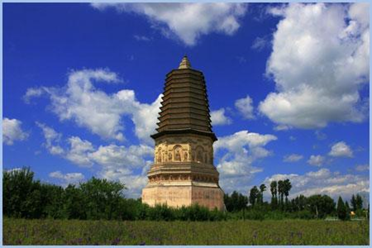 A scenic view of Chifeng Huifusi