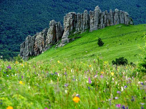 A scenic view of Chifeng Keshiketengyanhuaqun
