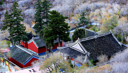 A scenic view of Chifeng Lingyuesi