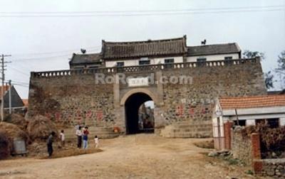 A scenic view of Chifeng Yingchangluguchengyizhi