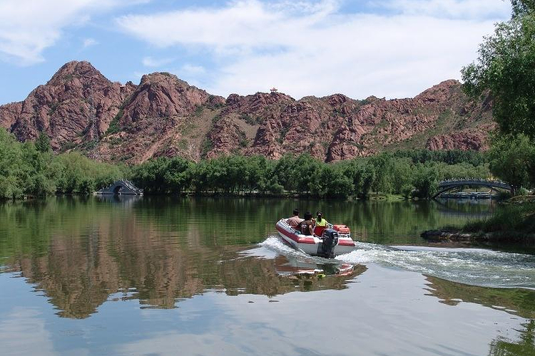 A scenic view of Chifeng Yingchangluguchengyizhi