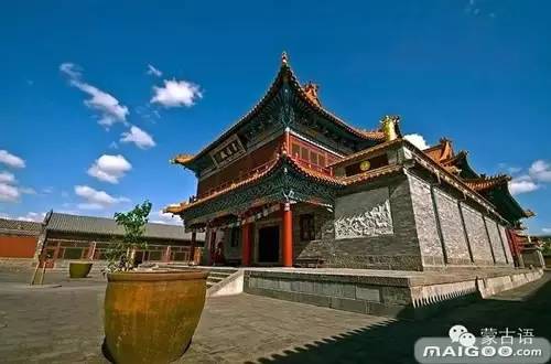 A scenic view of Chifeng Zhangyingruijiazumudi