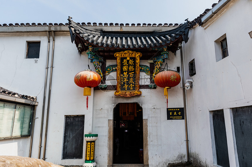 A scenic view of Chizhou Jiuhuashan Baisuigong