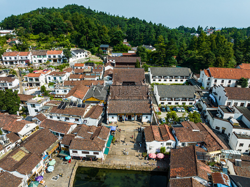 A scenic view of Chizhou Jiuhuashan Huachengsi