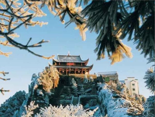 A scenic view of Chizhou Jiuhuashan Yueshendian