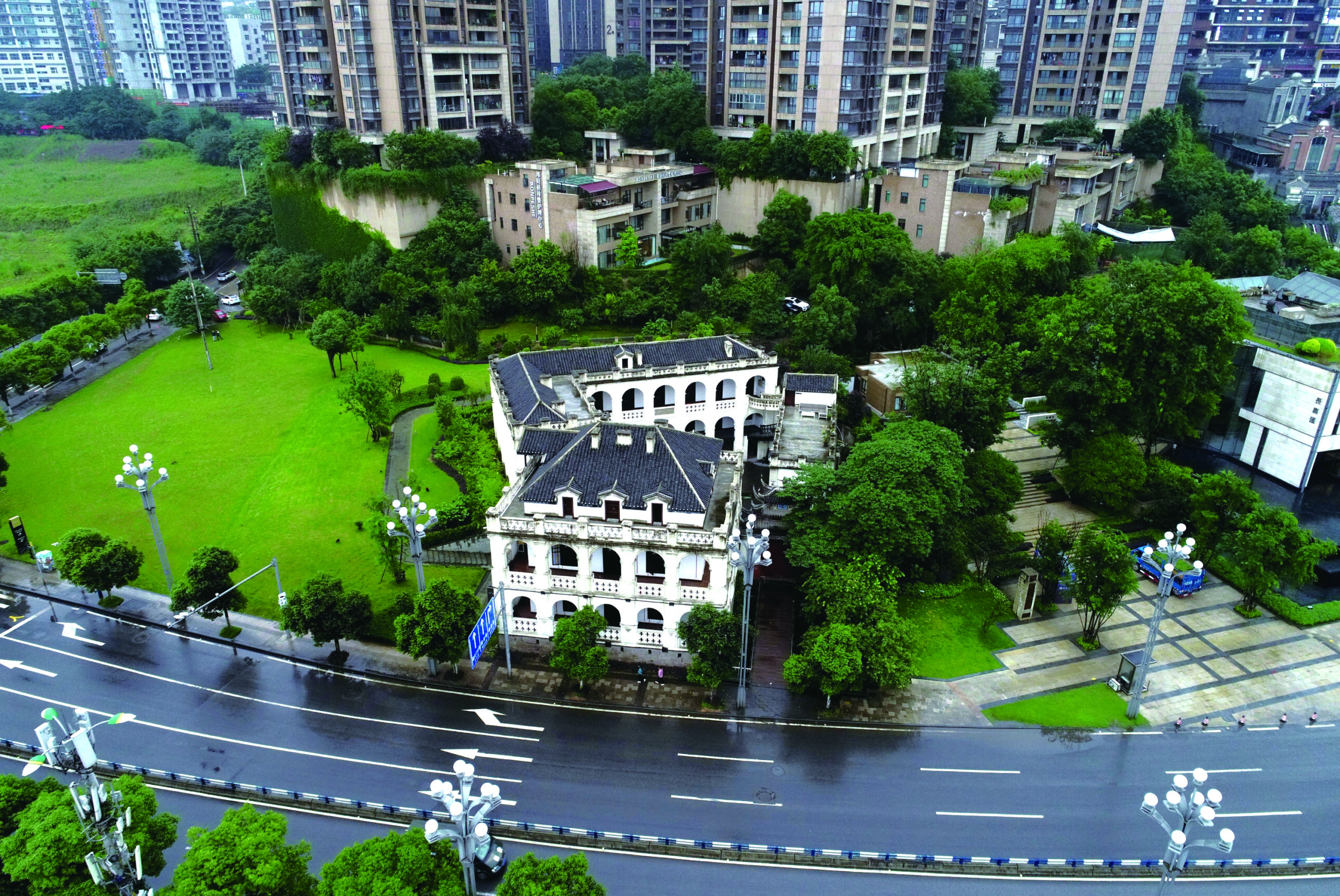 A scenic view of Chongqing Huangshan Kangzhan Jiuzhiqun