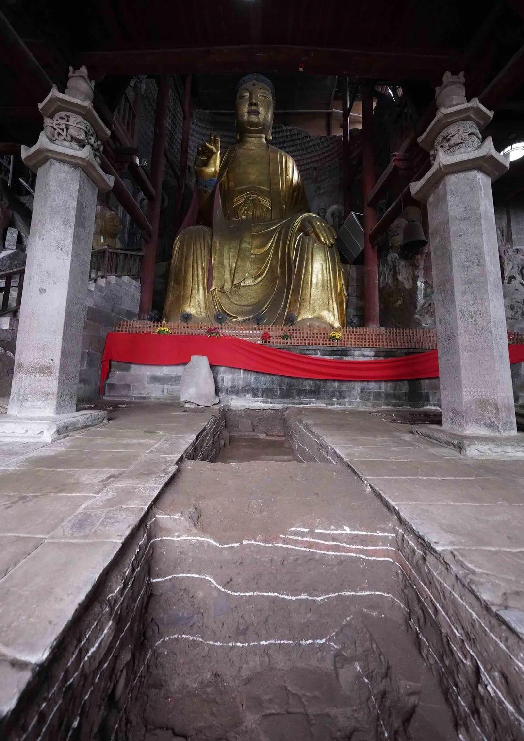 A scenic view of Chongqing Laitan Erfosi Moya Zaoxiang