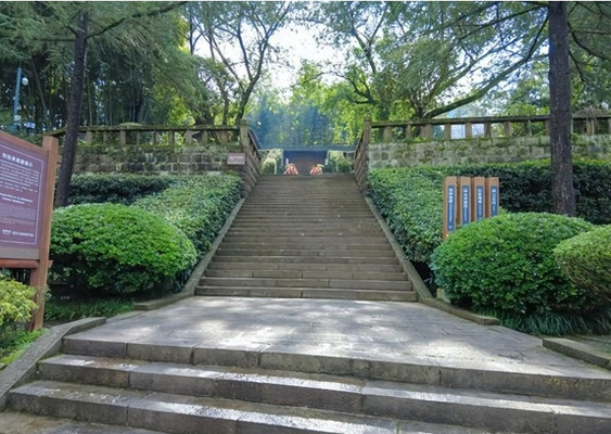 A scenic view of Chongqing Liubocheng Guju