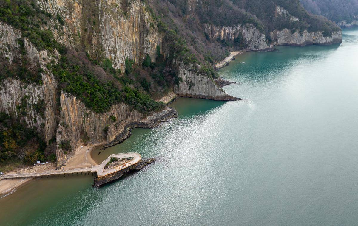A scenic view of Chongqing Qutangxia Moya Shike
