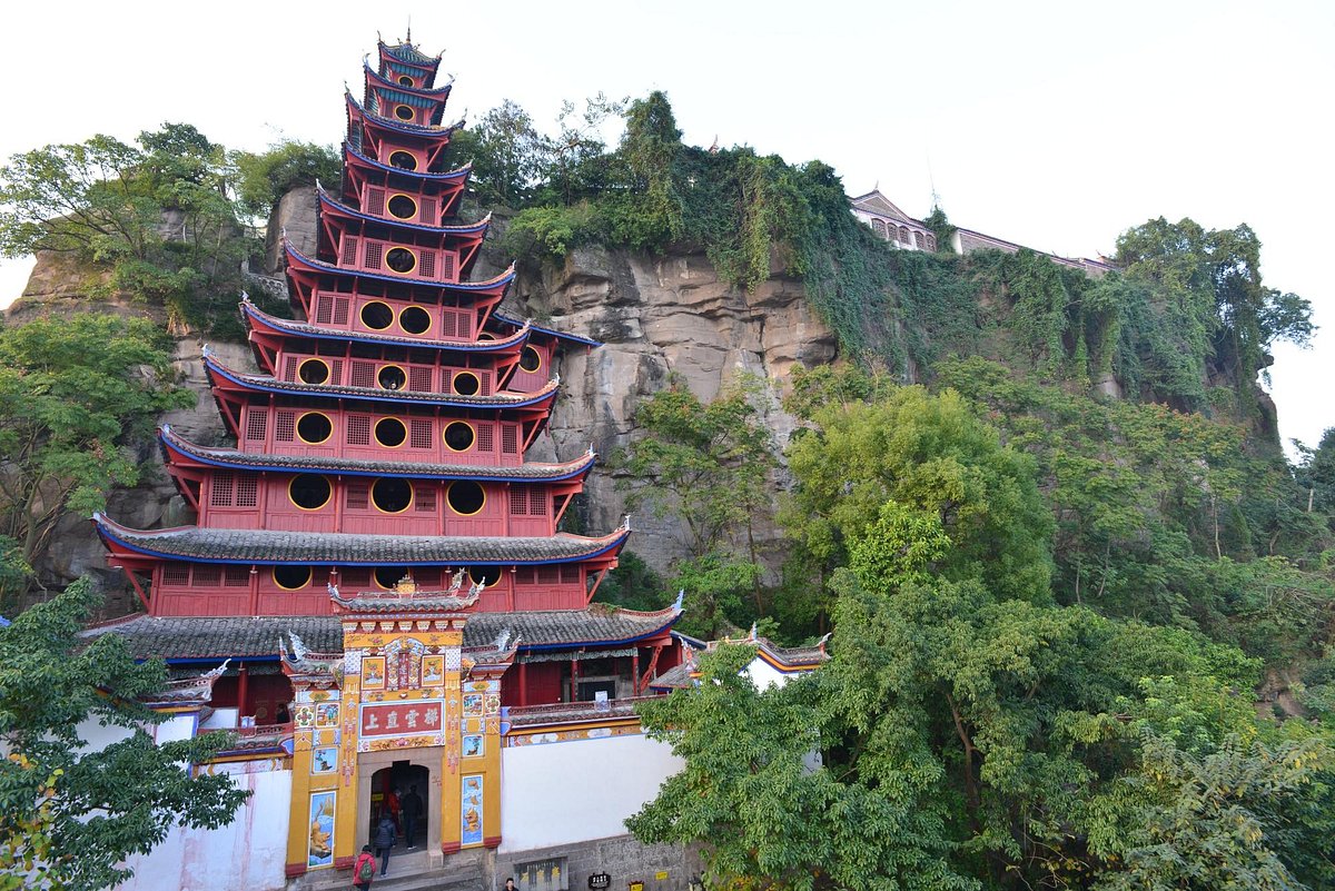 A scenic view of Chongqing Shibaozhai