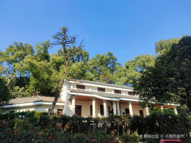A scenic view of Chongqing Yindu Zhuanyuan Gongshu Jiuzhi