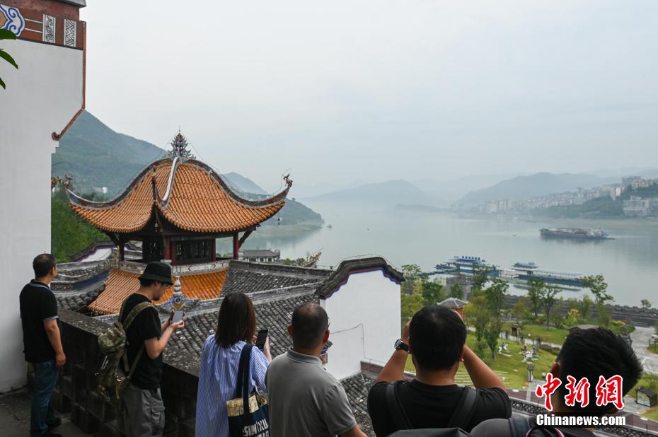 A scenic view of Chongqing Zhanghuanhou Miao