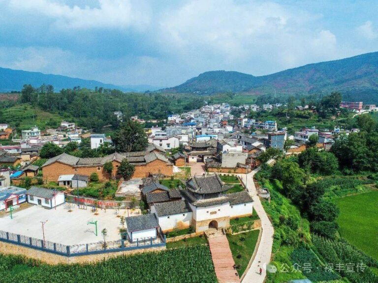 Chuxiong Yi Autonomous Prefecture: Your Ultimate Travel Guide to Lufeng Lianxiangguan Qiaosuiqun