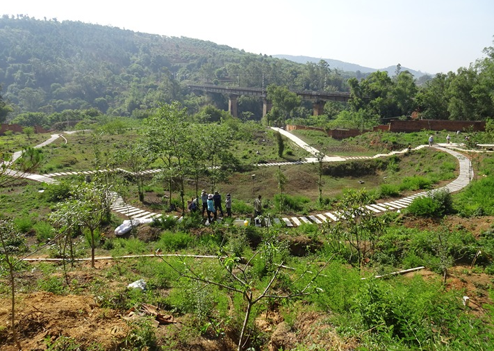 A scenic view of Chuxiong Lama Guyuan Huashi Didian