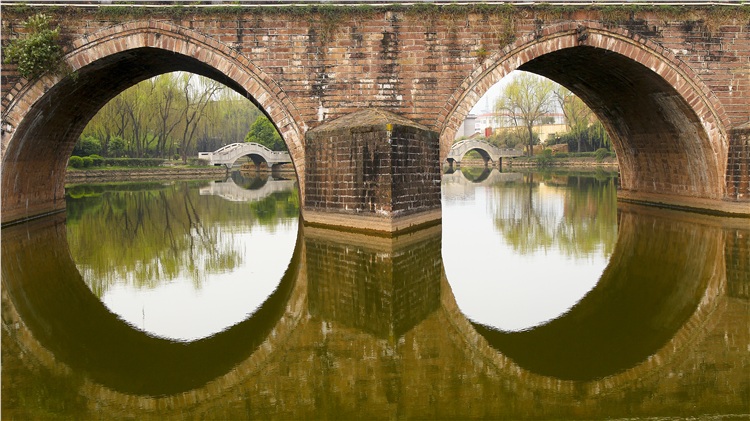 A scenic view of Chuxiong Xingxiuqiao He Fengyuqiao