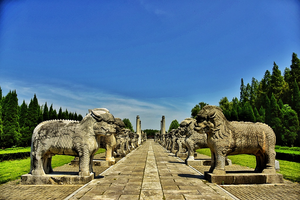 A scenic view of Chuzhou Mingzhongdu Huanggucheng Ji Huangling Shike