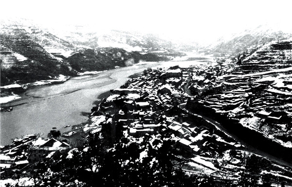 A scenic view of Cross Province Hongjun Sidu Chishui Zhanyi Jiuzhi