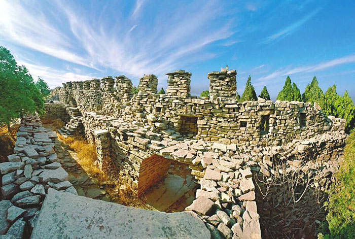 A scenic view of Cross Province Qichangcheng Yizhi