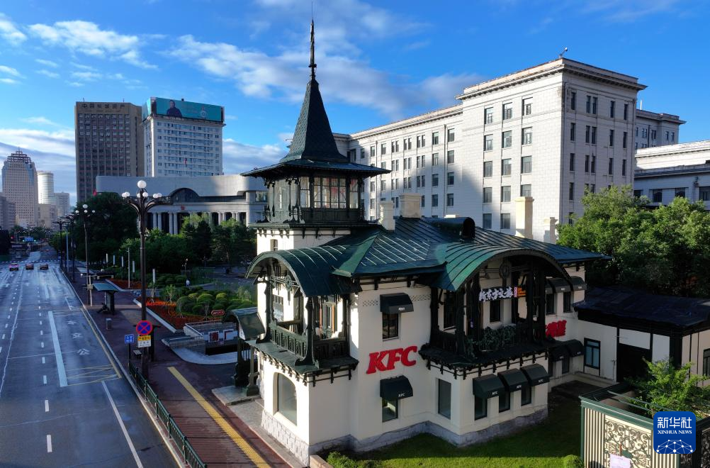 A scenic view of Cross Province Zhongdong Tielu Jianzhuqun