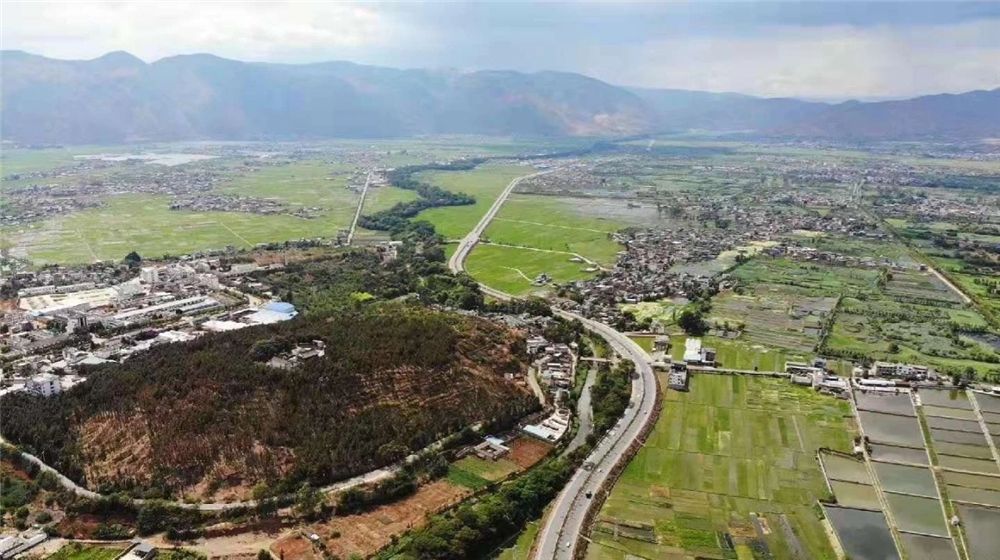 A scenic view of Dali Deyuan Gucheng Yizhi