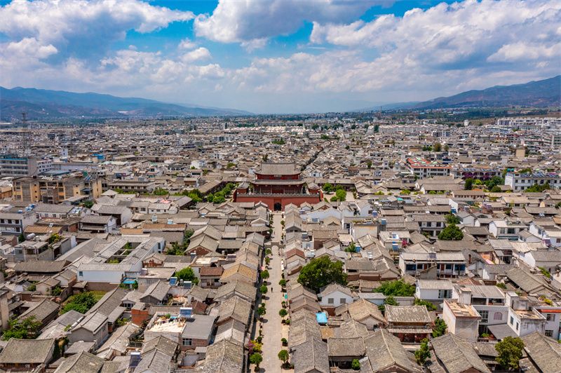 A scenic view of Dali Nanzhao Zhen Gujianzhuqun