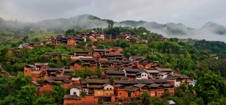 Dali Nuodeng Baizu Xiangtu Jianzhuqun: A Hidden Gem in Yunnan’s Scenic Landscape