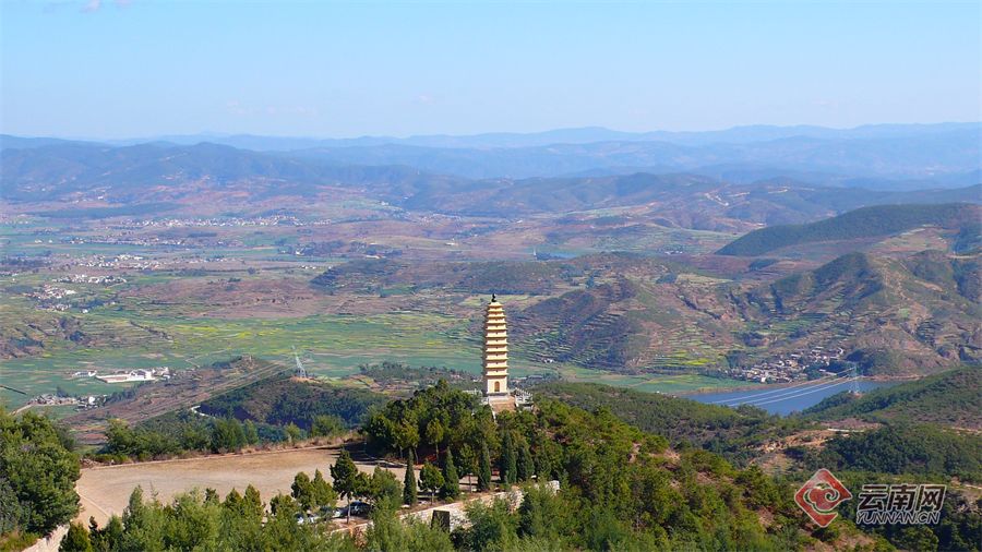 A scenic view of Dali Shuimusi Ta