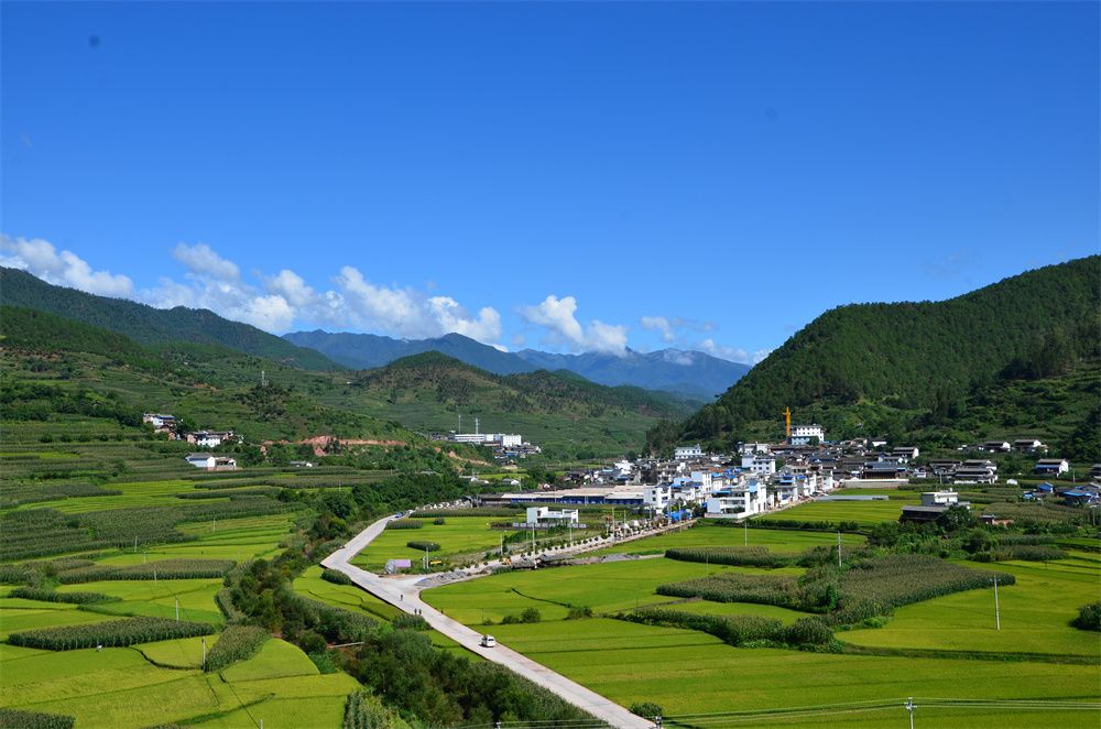 A scenic view of Dali Shundang Huozangmuqun