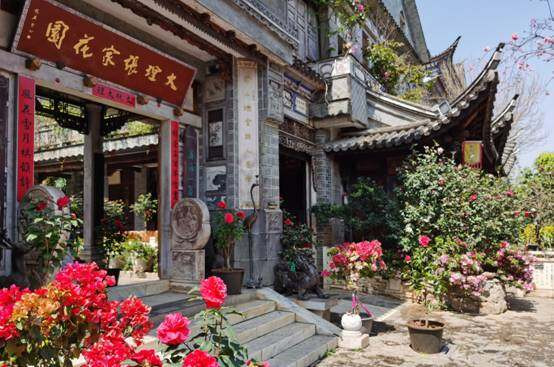 A scenic view of Dali Tianfengshan Gujianzhuqun