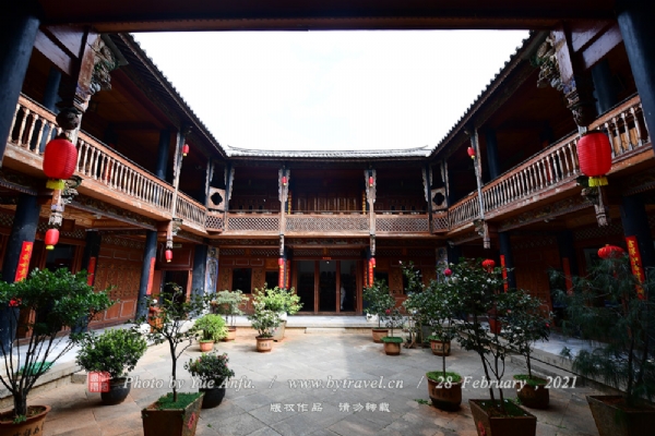 A scenic view of Dali Xizhou Baizu Gujianzhuqun