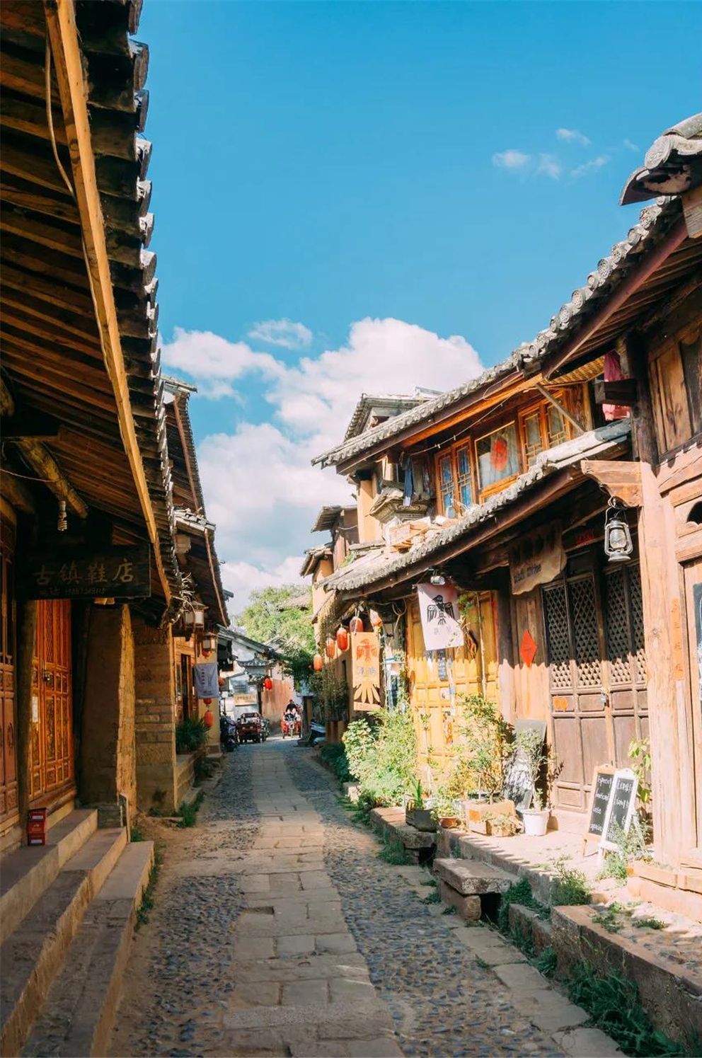 A scenic view of Dali Yunnan Yi Gujianzhuqun