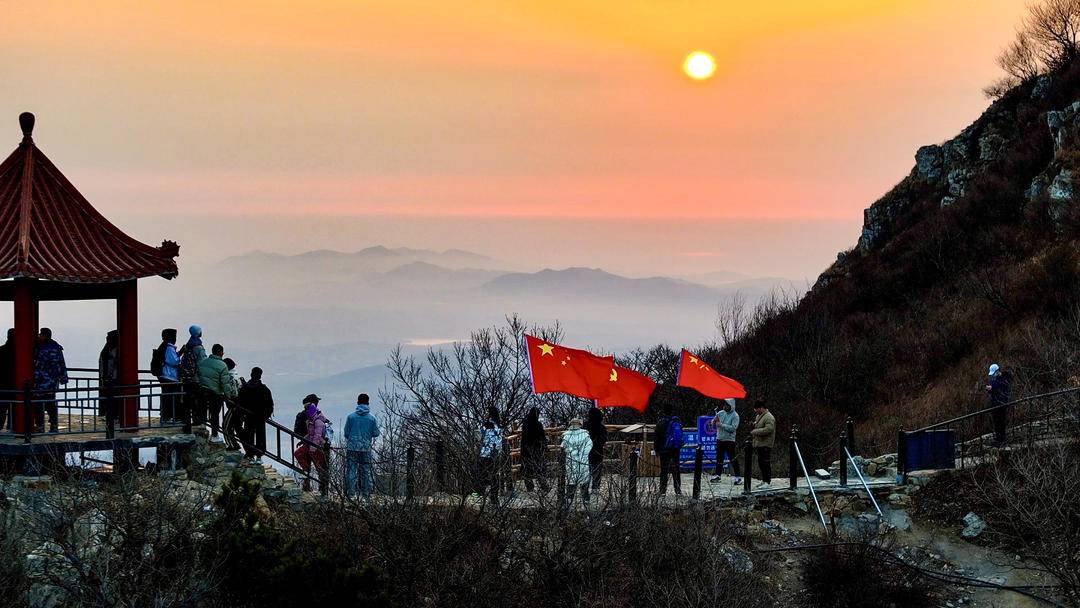 A scenic view of Dalian Daheishan Shancheng
