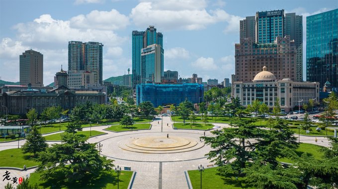 A scenic view of Dalian Eguo Jianzhu