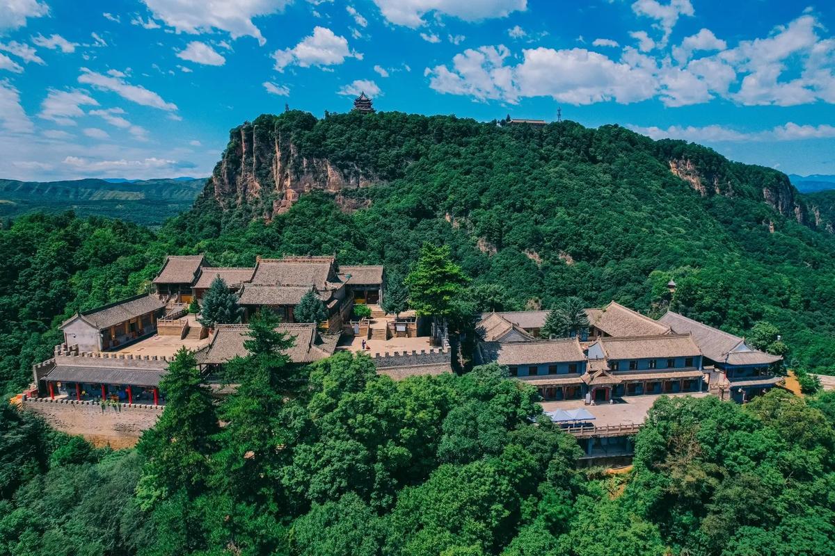 A scenic view of Dalian Laotieshan Dengta