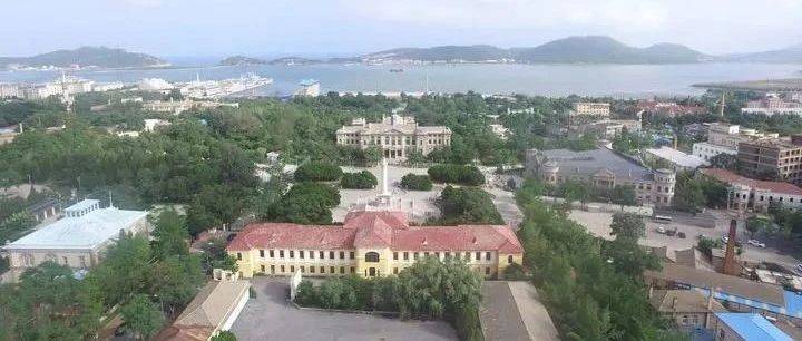 A scenic view of Dalian Lvshun Shae Lufang Fusiling Guandi Jianzhu