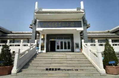 A scenic view of Dalian Lvshun Shae Lufang Fusiling Guandi Jianzhu