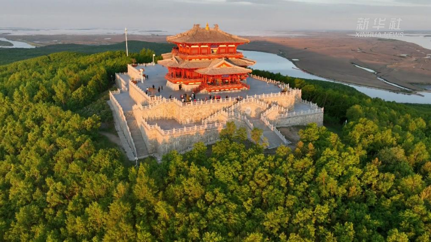 A scenic view of Dalian Lvshun Shae Lufang Fusiling Guandi Jianzhu
