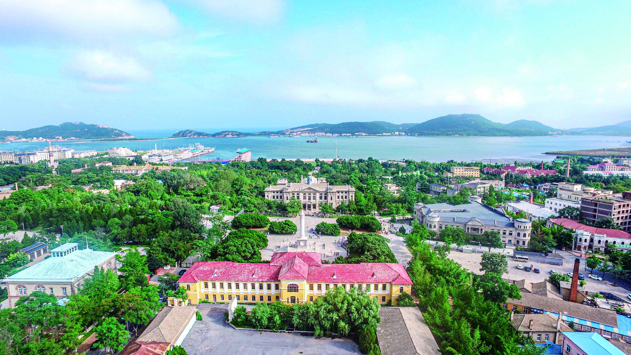 A scenic view of Dalian Nanzidanku Jiuzhi