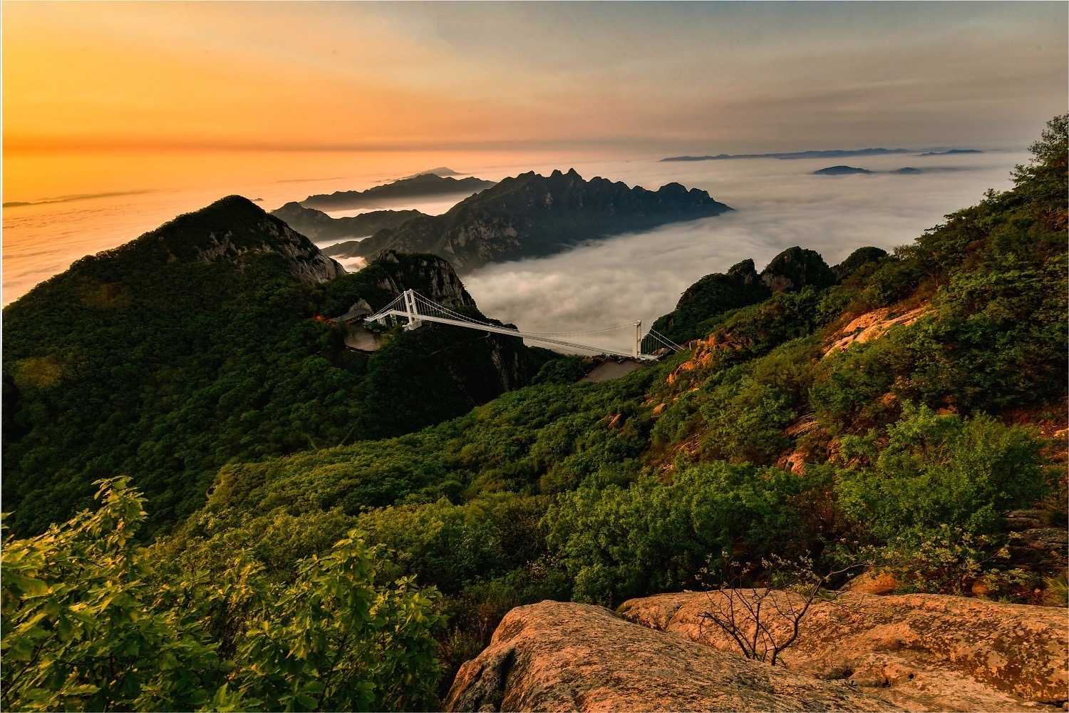 A scenic view of Dandong Fenghuangshan Shancheng
