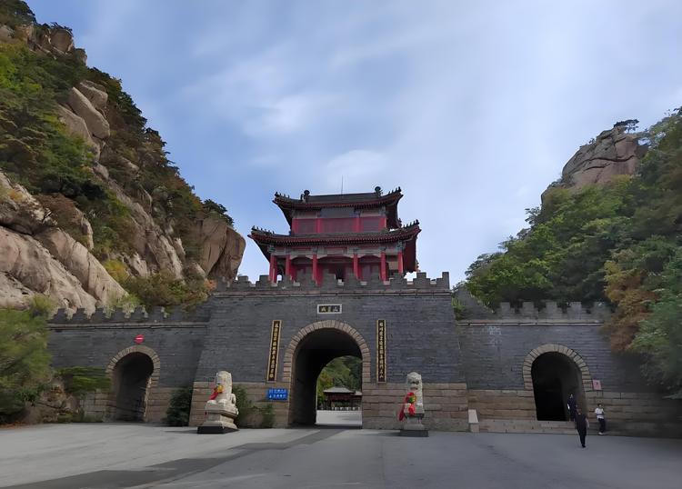 A scenic view of Dandong Houwa Yizhi