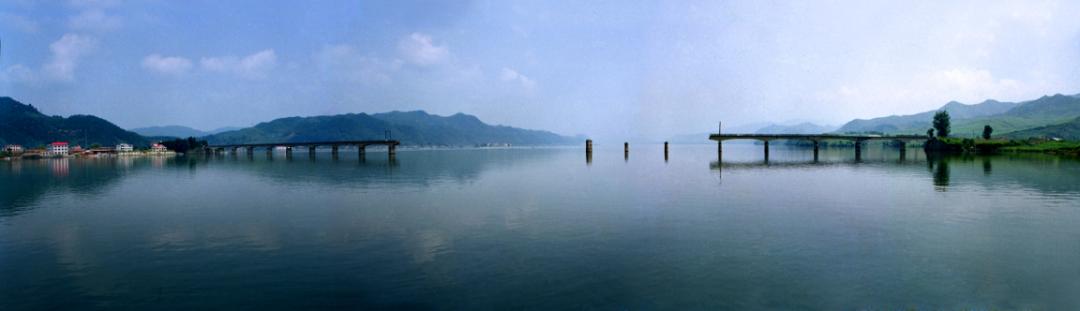 A scenic view of Dandong Kangmeiyuanchao Xiahekou Gonglu Duanqiao Yizhi