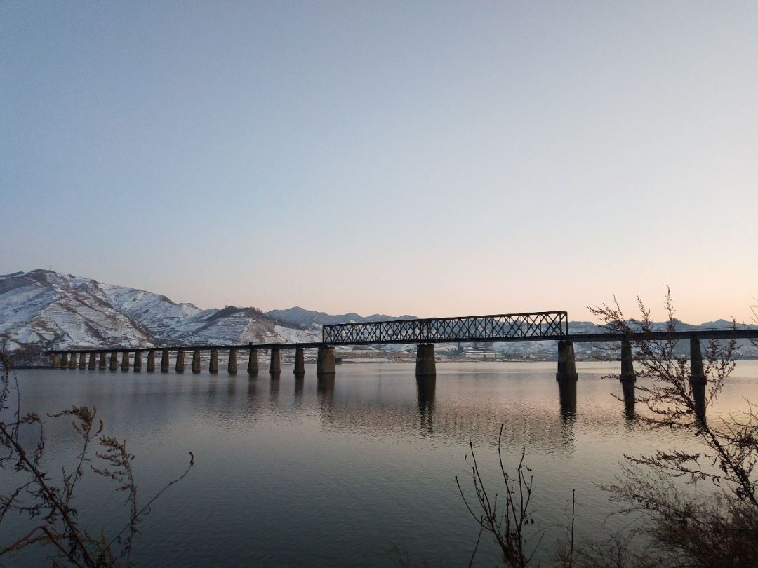 A scenic view of Dandong Kangmeiyuanchao Xiahekou Gonglu Duanqiao Yizhi