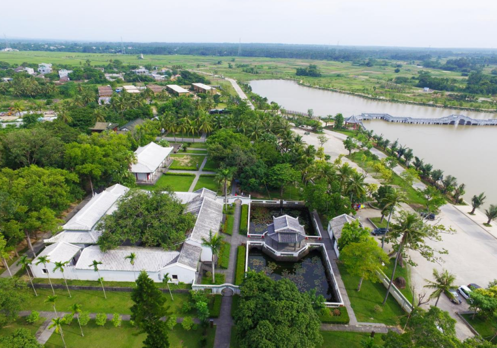 A scenic view of Danzhou Dongpo Shuyuan